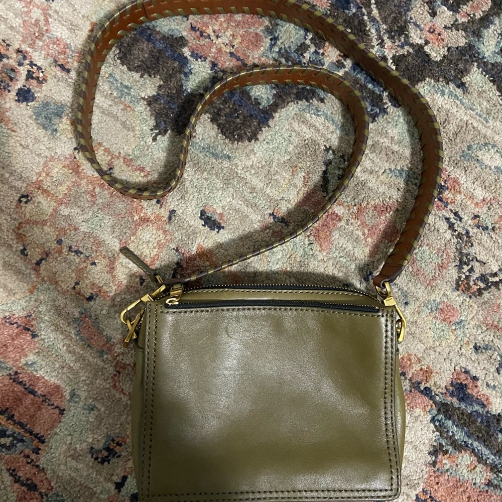 Green fossil purse